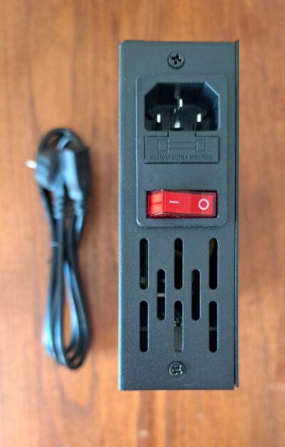 Dobíjecí stanice 24 vstupů, výkon 200W - Image 3